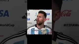 Lionel Messi sen prend à Wout Weghorst en pleine interview  quot imbecile quot [upl. by Anilesor]