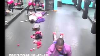 Robbery at Aroeka Supplements gym in Krugersdorp [upl. by Court]