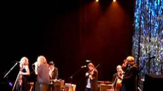 Alison Krauss amp Robert Plant When The Levee Breaks [upl. by Gaw66]