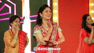 Banno Re Banno Kabira  Mahi Ve  Brides Mother Dance  Sangeet Dance  Family Performance [upl. by Avid]