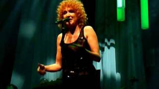 Fiorella Mannoia  La paura non esiste LIVE Bologna 8510 [upl. by Jestude]