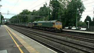 33207 and Merchant Navy 35018 British India Line northbound through Atherstone station 11th June 202 [upl. by Spiegleman]