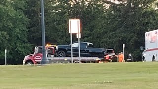 Cars being pulled away after a car crash at an intersection in Frankenmuth Michigan [upl. by Shippee]