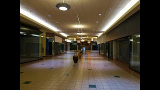 Dream Sweet in Sea Major but its played in an empty mall [upl. by Leggett]