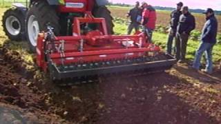 YTO X904 con Rototiller de 25 mts [upl. by Nairahcaz935]