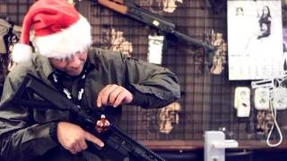 How to decorate a christmas ASSAULT RIFLE [upl. by Honey]