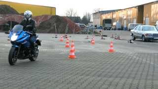 Slalom wolny po przerwie w jeździe motocyklem [upl. by Akierdna]