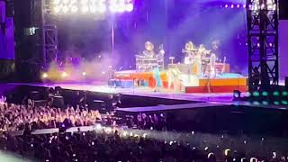 Harry Styles  Kiwi Live Melbourne 25223 BREAKDANCER71 [upl. by Nannah]