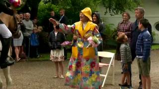 Queen Margrethe receives flowers in Gråsten [upl. by Rab718]