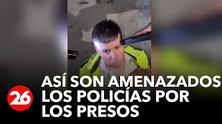 🚨 VIOLENCIA EN ECUADOR  Así son amenazados los policías por los presos [upl. by Lefty]