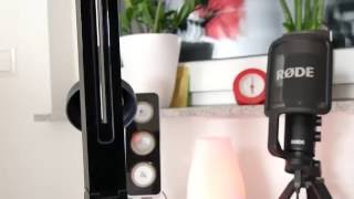 SMART Desk Lamp  LED Schreibtischlampe [upl. by Suoivatnom87]