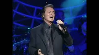 Spanish Eyes cc Lyrics  Engelbert Humperdinck Live 2000 See Description for Discernment [upl. by Acilegna]