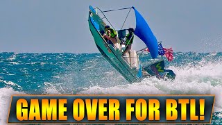 BLUE TOP LEGEND PICKS THE WRONG WAVE AT BOCA INLET   HAULOVER INLET BOATS  WAVY BOATS [upl. by Mitzl]