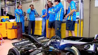 Renault F1 V8 engine final goodbye for Fernando Alonso [upl. by Formica]