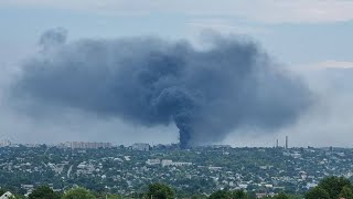 Explosion Rocks the Occupied city of Luhansk causing a fire at a Russian machinebuilding plant [upl. by Aihseym869]