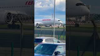 Iberia airways A350941 coming from Madrid to London Heathrow airport [upl. by Lerak]