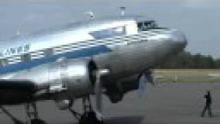 Douglas DC3 Startup in Stereo [upl. by Drawde]