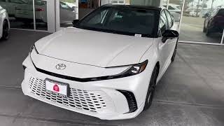 brand new 2025 Toyota camry SE vs 2025 Toyota Camry XSE Compare [upl. by Carmena927]