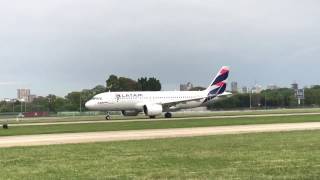 Airbus 320neo LATAM despegue [upl. by Llertram]