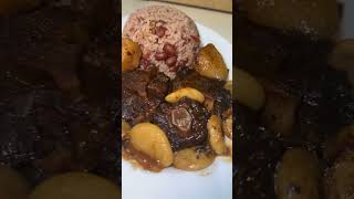 OXTAIL WITH RICE AND PEAS food jamaicafood cooking cookingchannel jamaicanstyle foodie music [upl. by Darcy877]