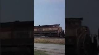 Oldschool Hoxie Sub Action UP Dash9 Leads CN amp BCOL At Fisk Missouri [upl. by Arbas]