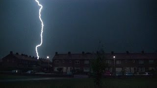 Blikseminslag 2 juli 2015  lightning strike  onweer  bliksem  thunder storm [upl. by Llerryt456]