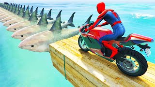 الأبطال الخارقين على القضبان دوامة قمع جسر  SPIDERMAN on Motorcycle in Spiral Bridge Stunt Ride [upl. by Rizas114]