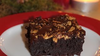 Saftiges Brownie Rezept  Ein Traum aus Schokolade [upl. by Vanni]