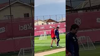 CARLOS PALACIOS llega a la ROJA y dira PRESENTE carlospalacios chile colocolo arturovidal [upl. by Bartlet]