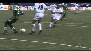 Roberto Baggio  Primo Goal ItaliaNigeria USA 94 Bruno Pizzul [upl. by Nwahsar776]