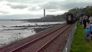 A4 Pacific Sir Nigel Gresley passes Culross Easter Sunday 2011 [upl. by Studdard]