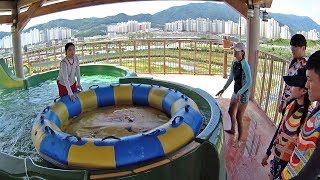 Rafting Slide at Gimhae Lotte Water Park [upl. by Aielam]