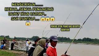 Mancing Garong Mancing Sengget Di Pintu Air Bendung GerakMENGERIKANIkan babon² Terciduk [upl. by Hawley435]